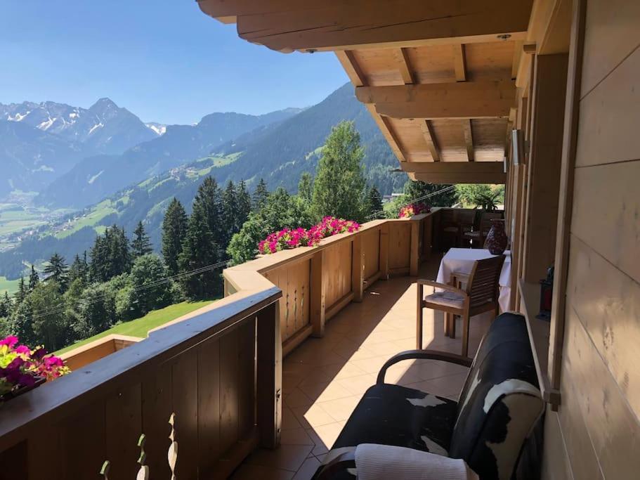 Ferienhaus Zillertal Panorama Blick Balkon Sauna Zellberg Exterior foto
