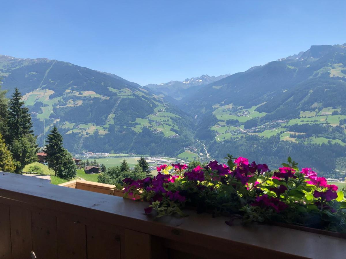 Ferienhaus Zillertal Panorama Blick Balkon Sauna Zellberg Exterior foto