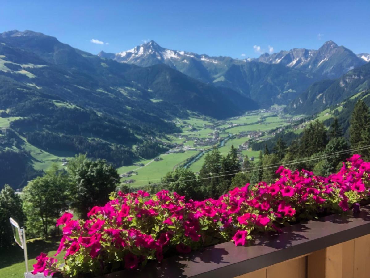 Ferienhaus Zillertal Panorama Blick Balkon Sauna Zellberg Exterior foto